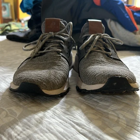 Skechers casual walking shoes men’s size 9.5. Canvas upper - Picture 4 of 6